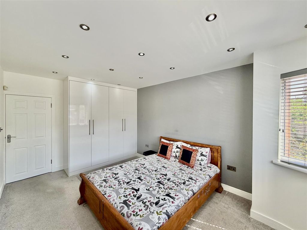 Property photo 3 of 8 Bedroom One