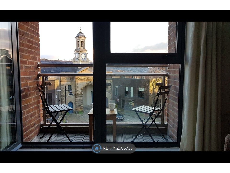 Property photo 2 of 8 Balcony