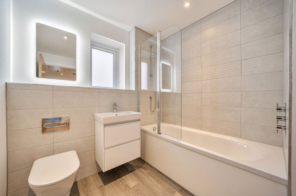 Property photo 2 of 11 Real Image