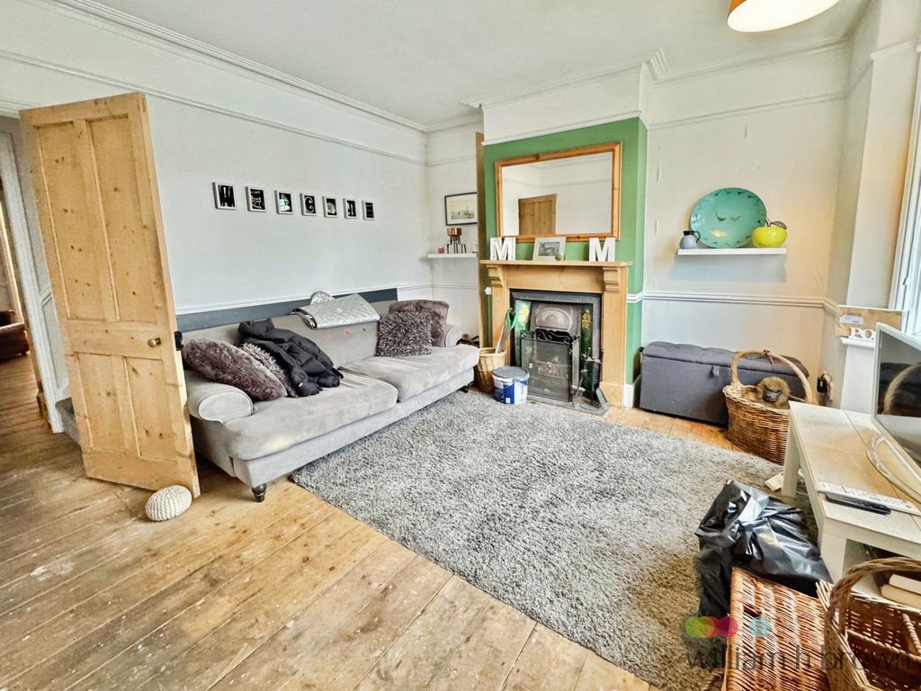 Property photo 3 of 6 Image