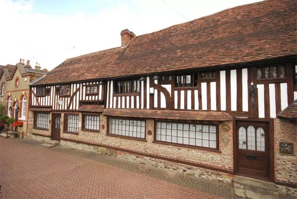 Property photo 2 of 30