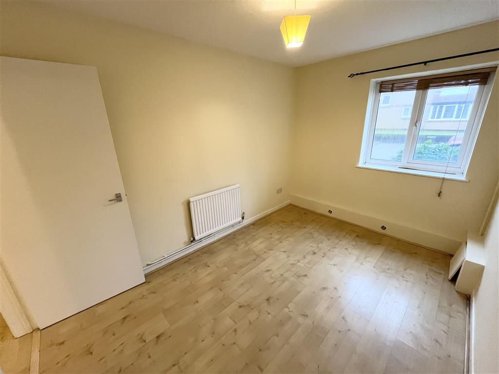 Property photo 3 of 10 Balcony