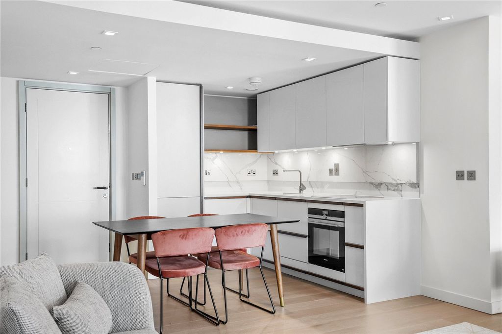 Property photo 2 of 10 Picture No. 15