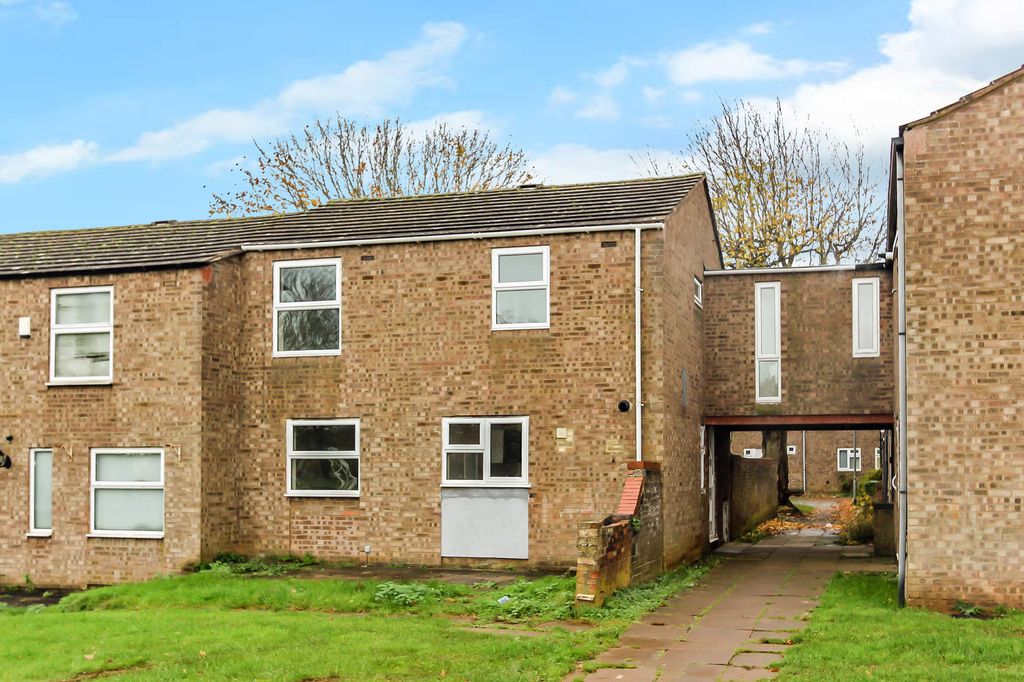 Property photo 1 of 9 Front