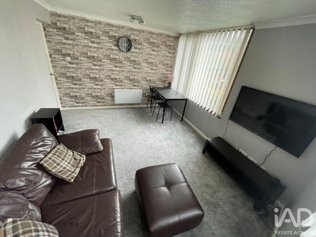 Property photo 3 of 14