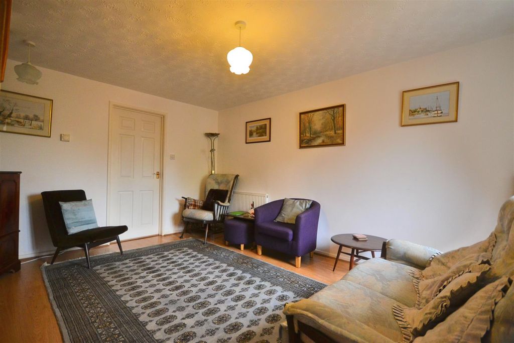 Property photo 2 of 10 5 (68).Png