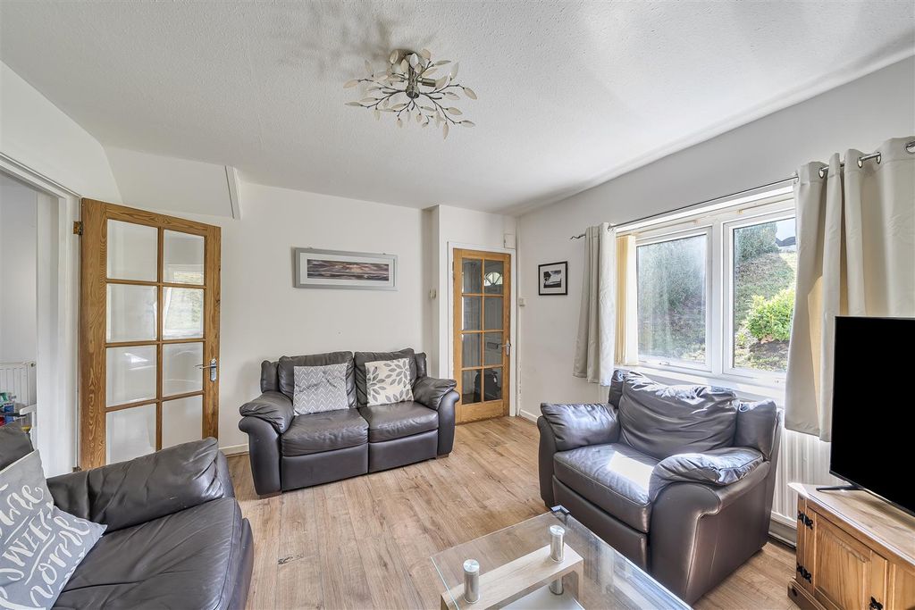 Property photo 2 of 12 1345751-14-68B191481Cce3.Jpg