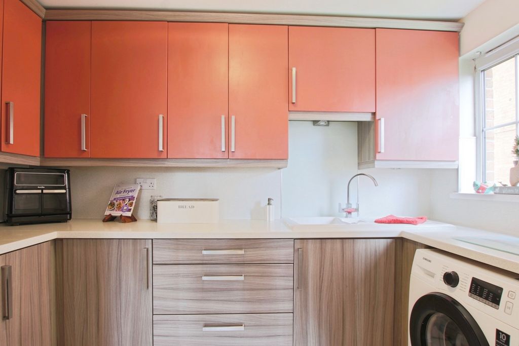 Property photo 2 of 16 4454926