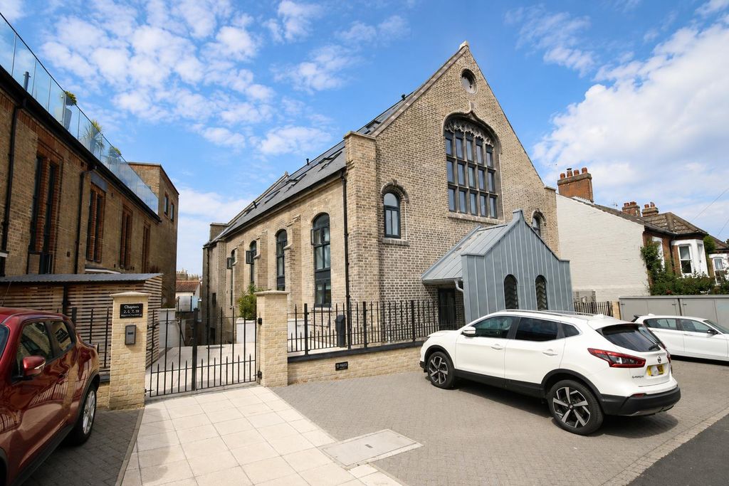 Property photo 1 of 15 F7Dd6Bdb-8716-4Bb6-83F1-E5502B53Cef3.Png