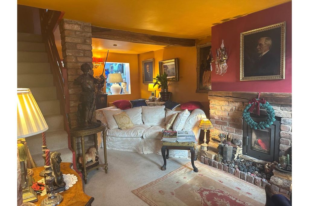 Property photo 3 of 20