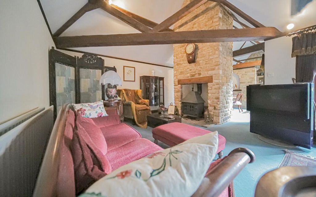 Property photo 2 of 19 P1065757.Jpg