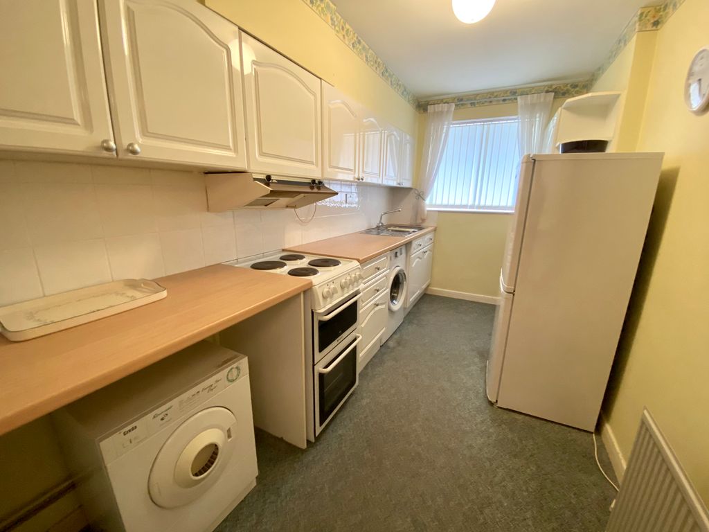 Property photo 3 of 11