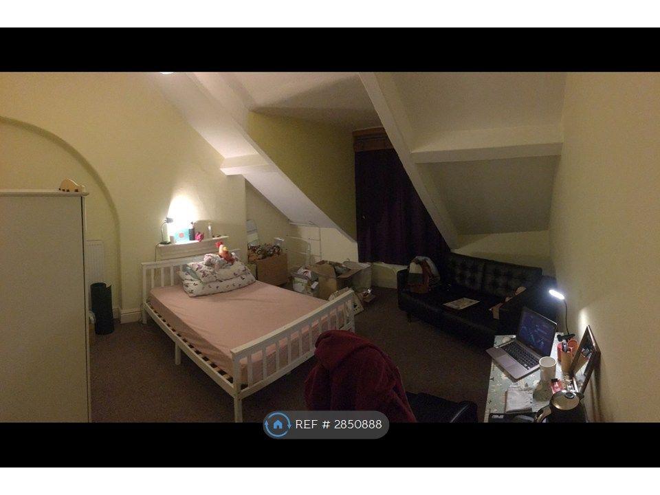 Property photo 1 of 9 Bedroom 3