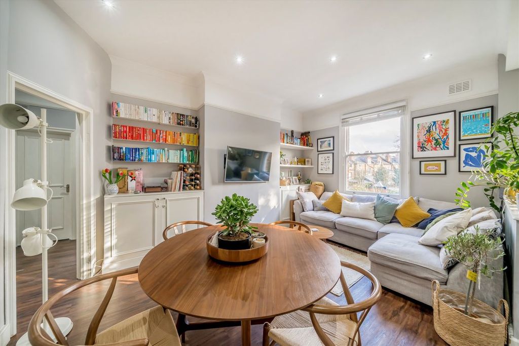 Property photo 3 of 7