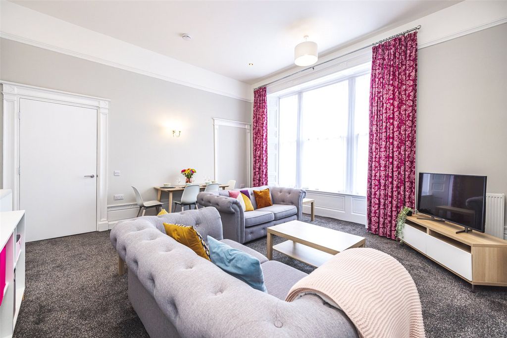 Property photo 2 of 17 Photo 2