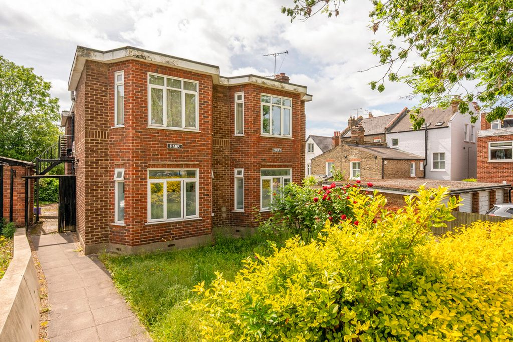 Property photo 1 of 6