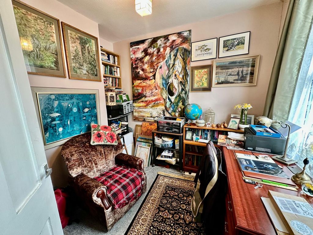 Property photo 3 of 15 Reception 1