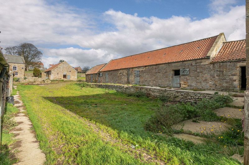 Property photo 3 of 26