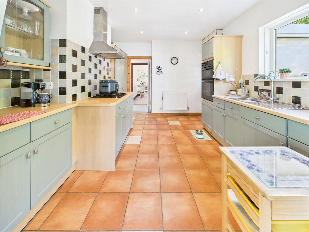 Property photo 2 of 20 Picture No. 45