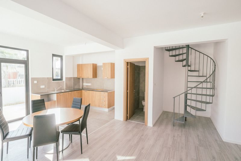 Property photo 2 of 26 Open Plan