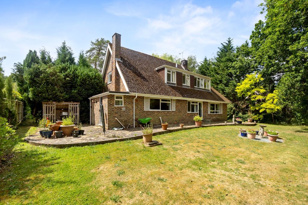 Property photo 1 of 28