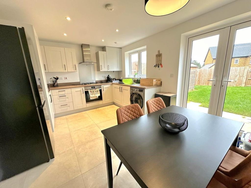 Property photo 3 of 12 Img-20240325-Wa0022.Jpg