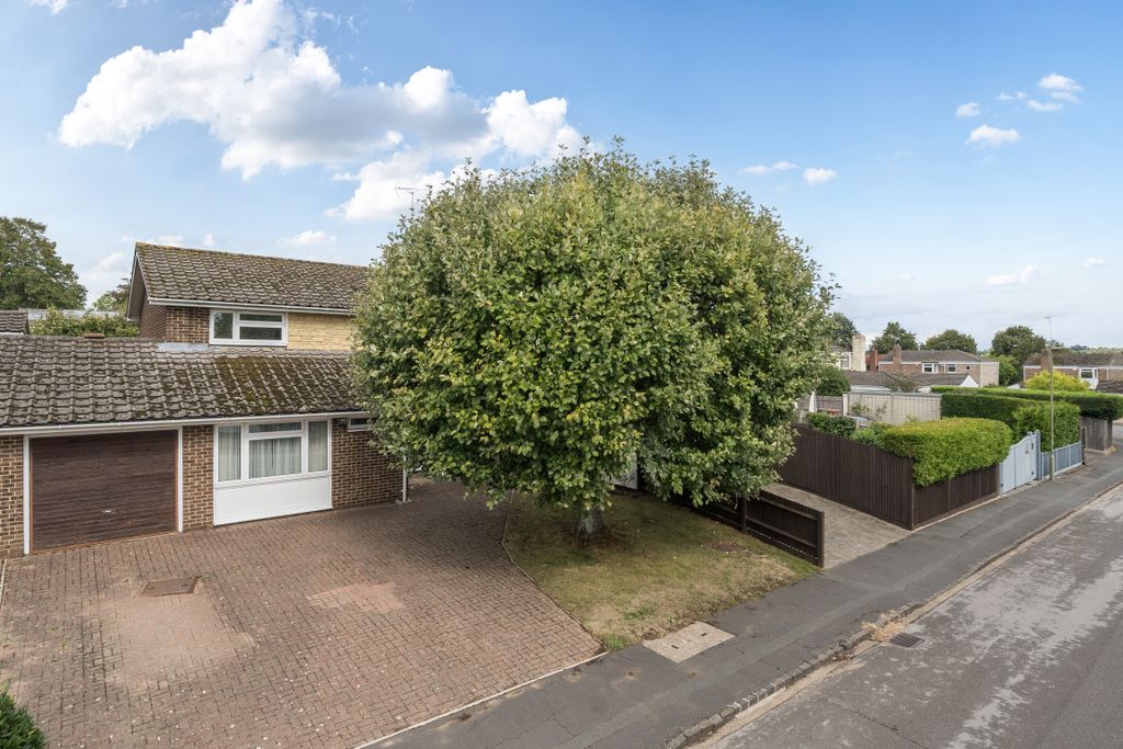 Property photo 1 of 22