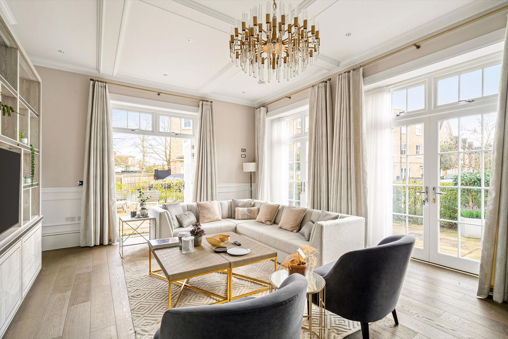 Property photo 1 of 21 Image