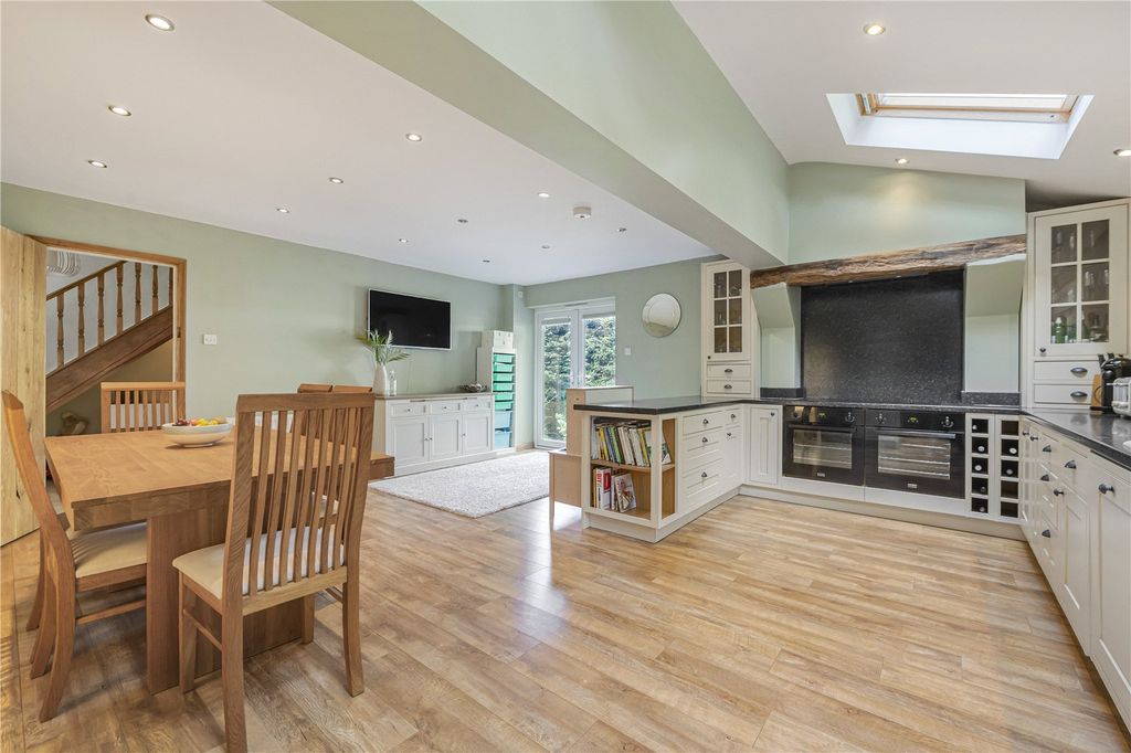 Property photo 3 of 30 Kitchen/Dining Room
