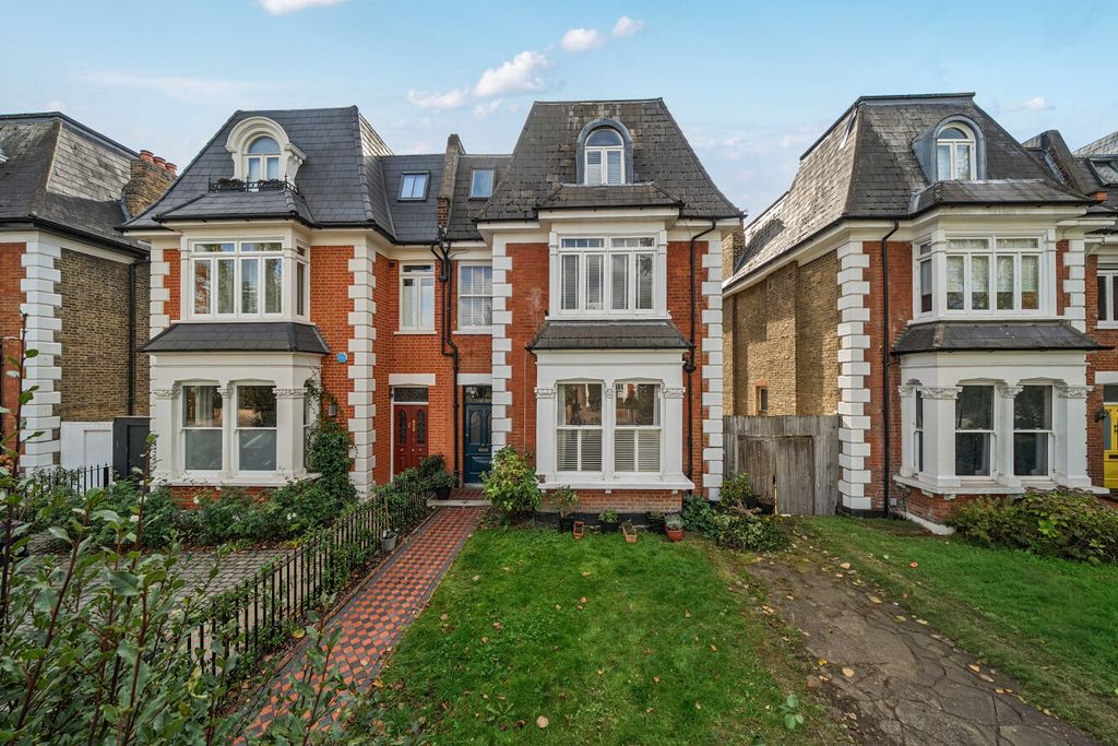 Property photo 1 of 17 1530034-18-6Acf6c...