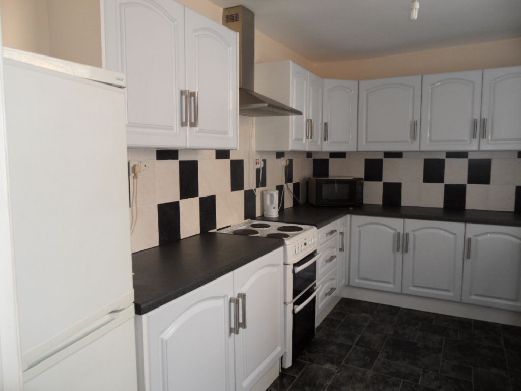 Property photo 2 of 19 2
