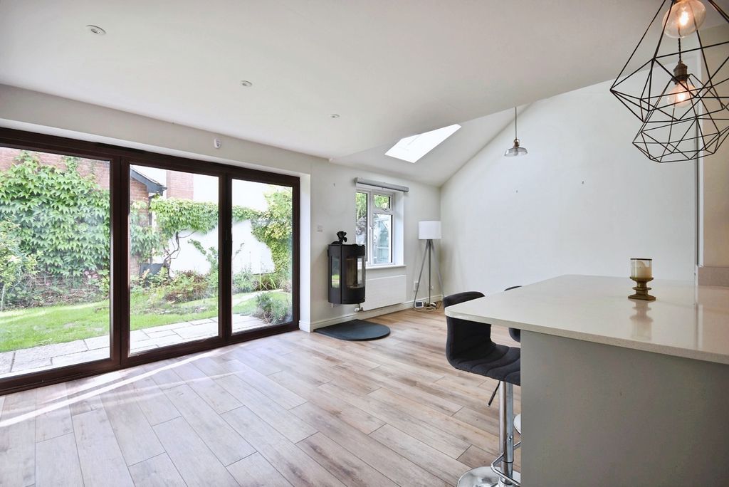 Property photo 3 of 20 Pbox-Img.Jpg