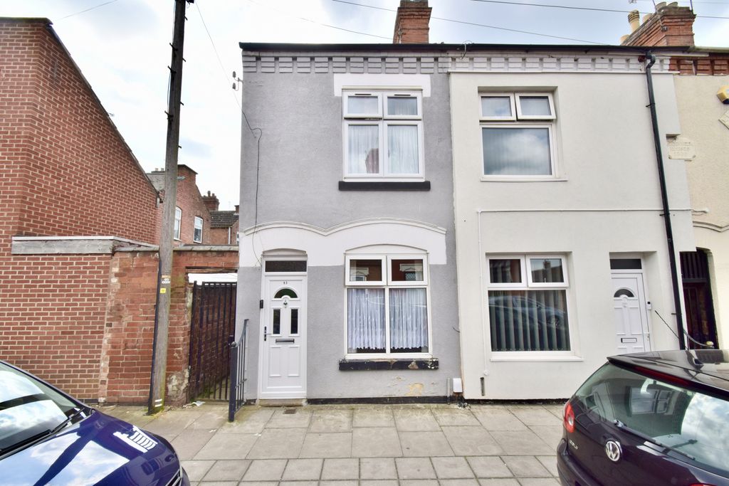 Property photo 1 of 9 3 Bedroom Terrace House For Sale