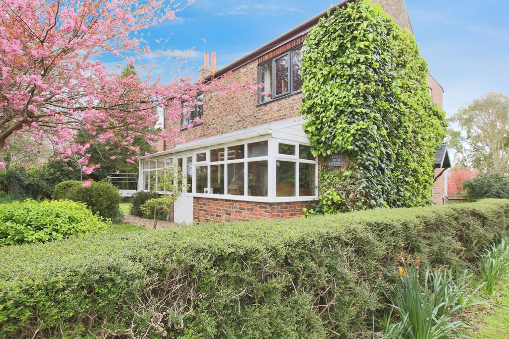 Property photo 1 of 29 4106840