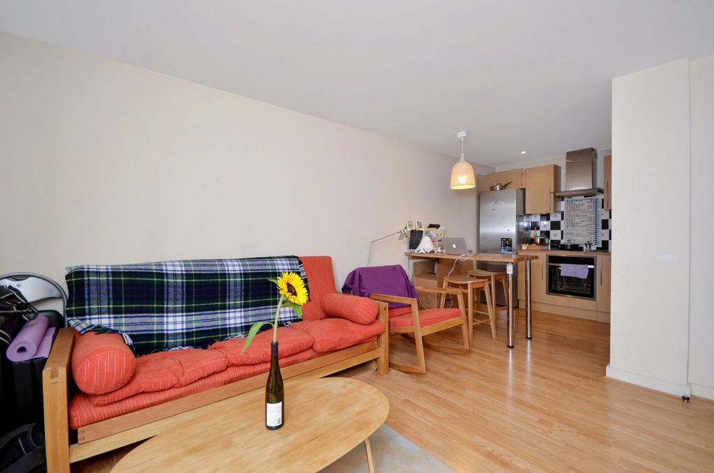 Property photo 2 of 7