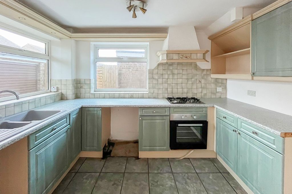 Property photo 2 of 15 Picture No. 25