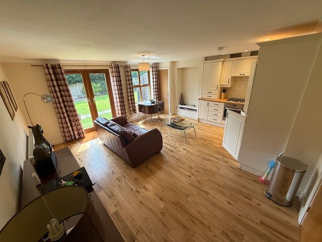 Property photo 2 of 11