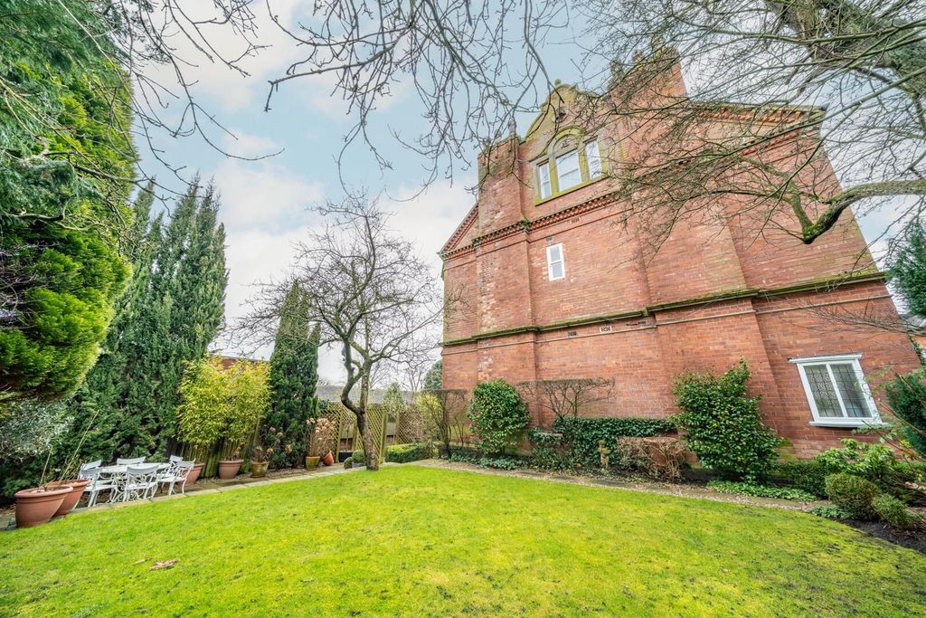 Additional image 18 of 3 bed flat for saleLincoln Circus, The Park NG7