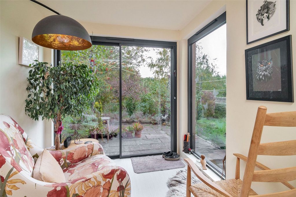 Property photo 1 of 37 Dining Room