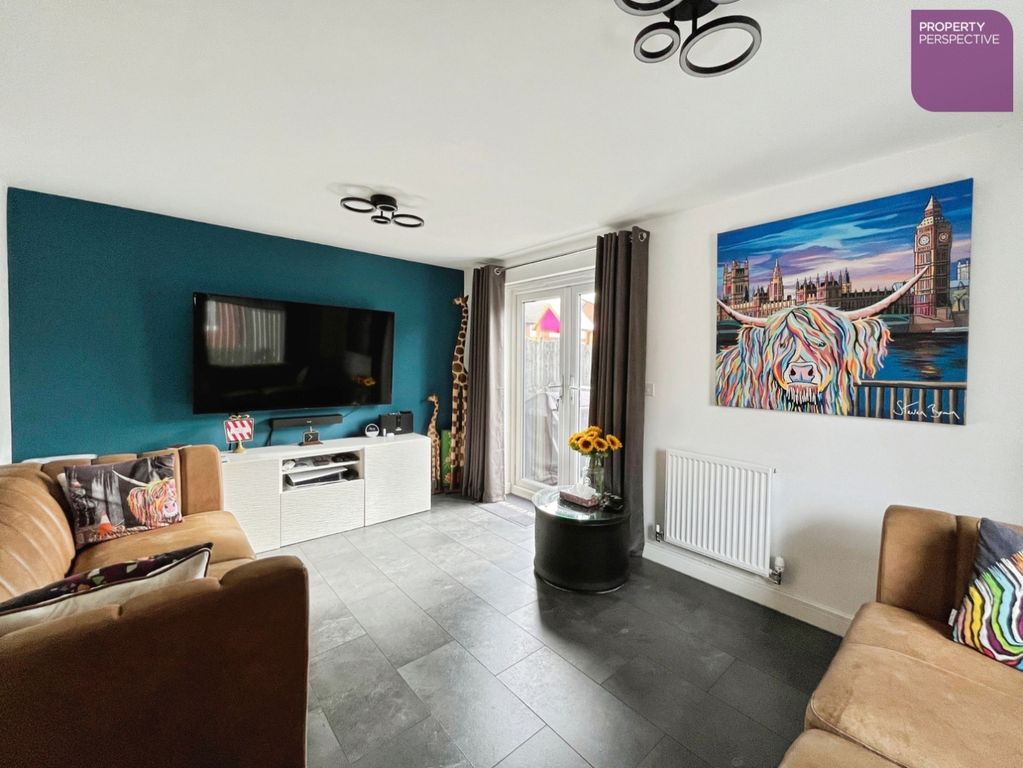 Property photo 2 of 15 Living Room