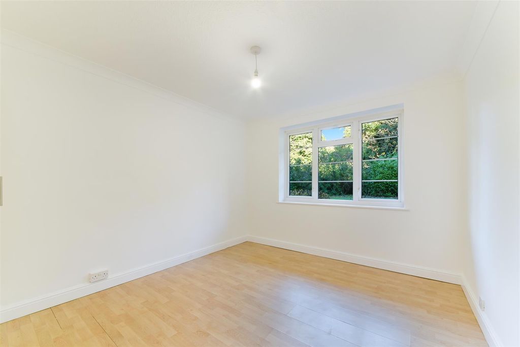 Property photo 3 of 9 Lancaster Court, - (5).Jpg