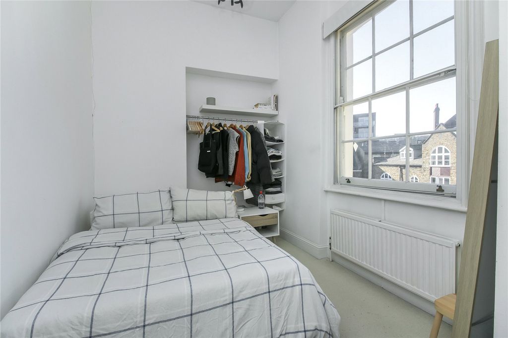 Property photo 3 of 15 Bedroom