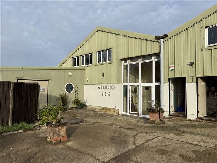 Property photo 1 of 3