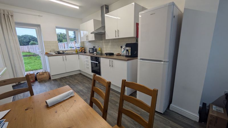 Property photo 2 of 11 Photo 21