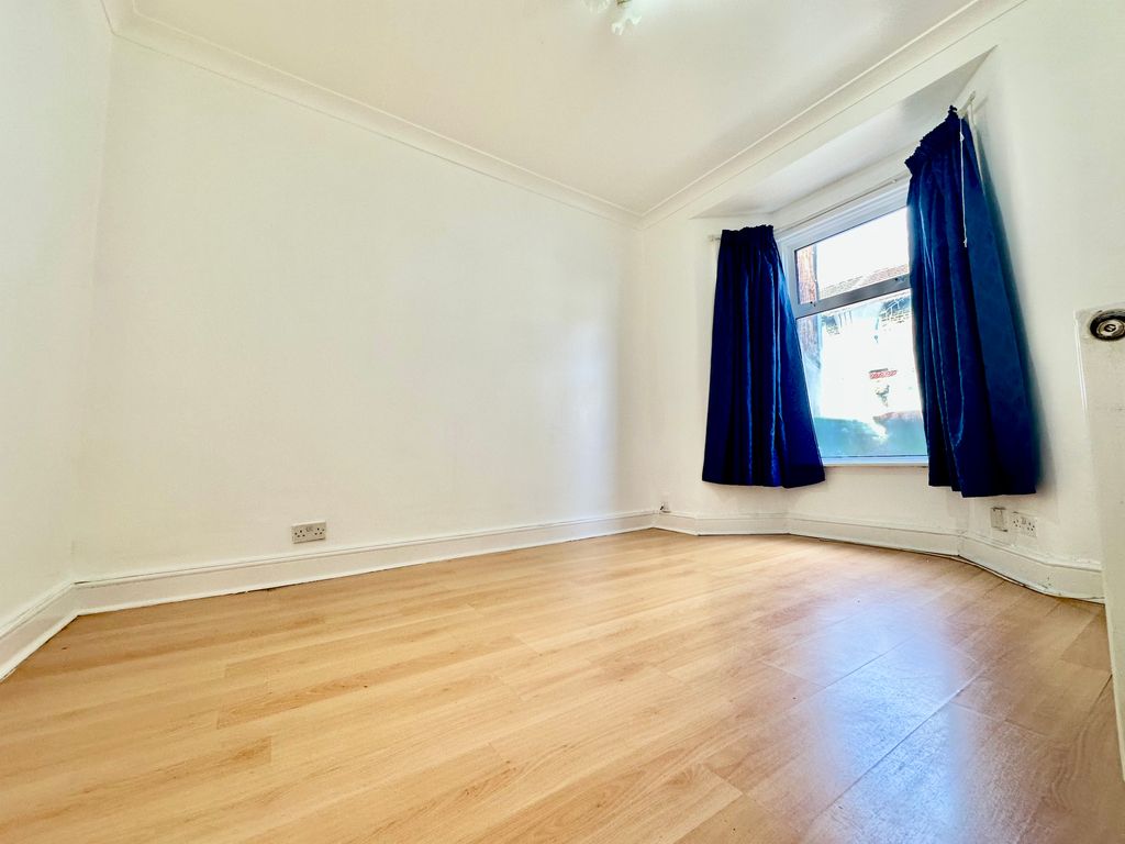 Property photo 3 of 5 Img_E9789