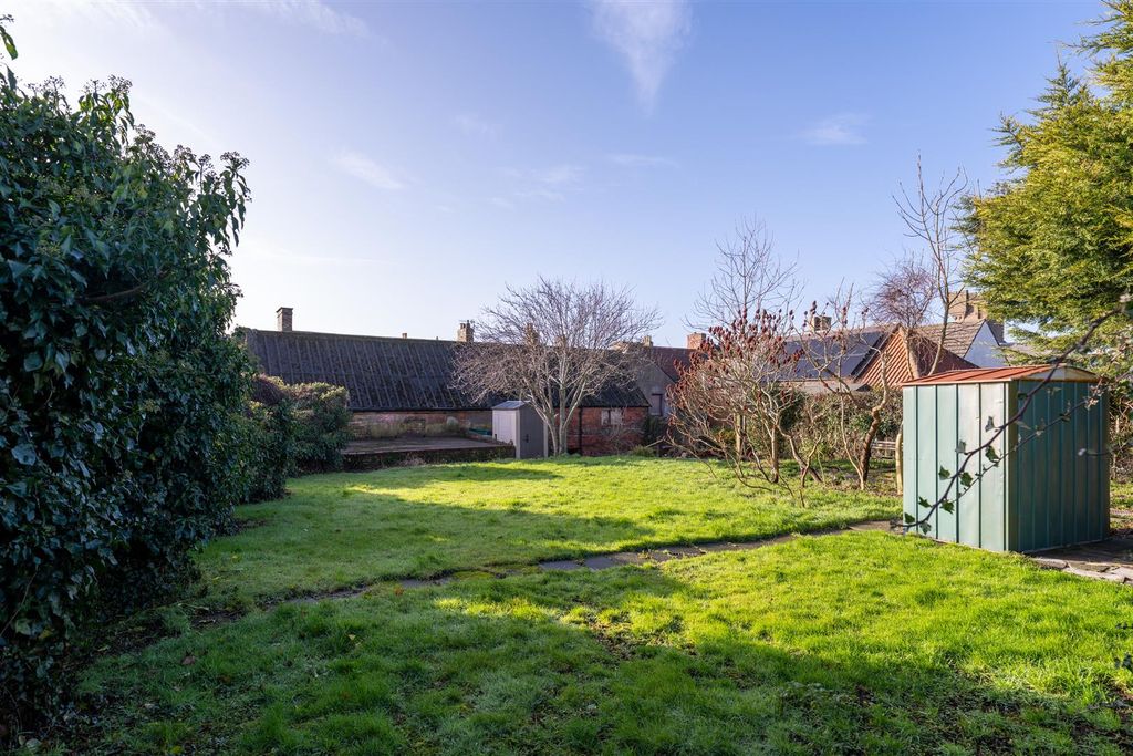 Property photo 3 of 17 Southbank-17.Jpg