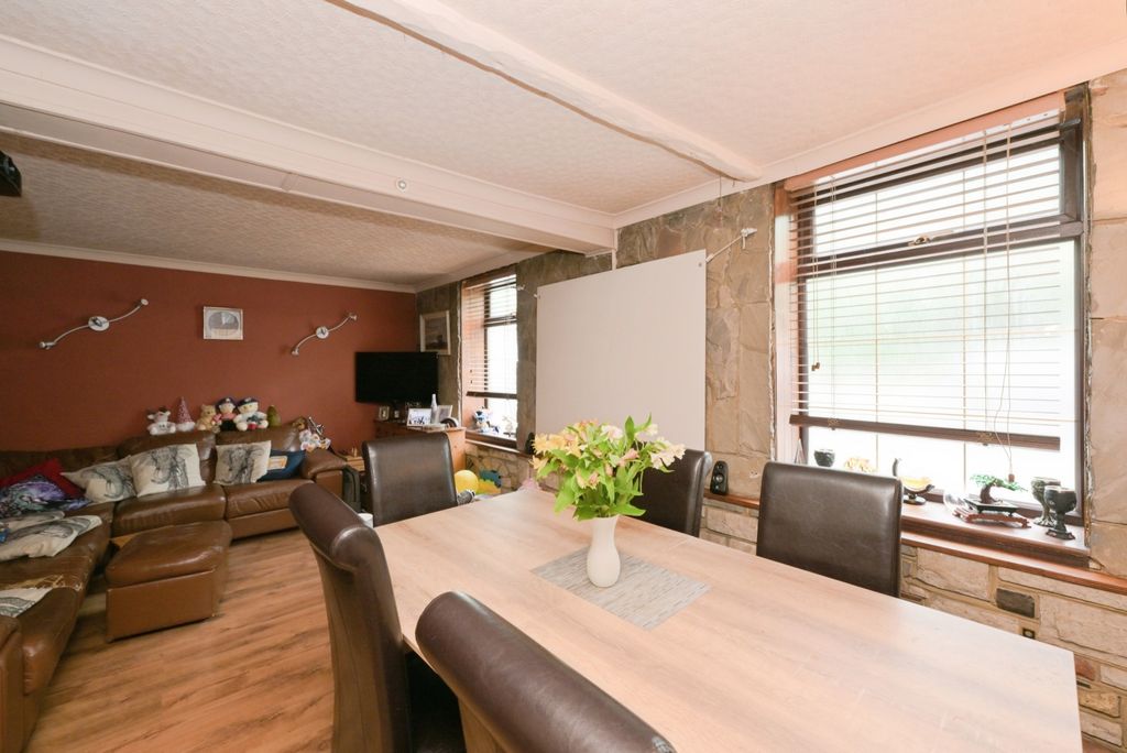 Property photo 3 of 16 Image 3