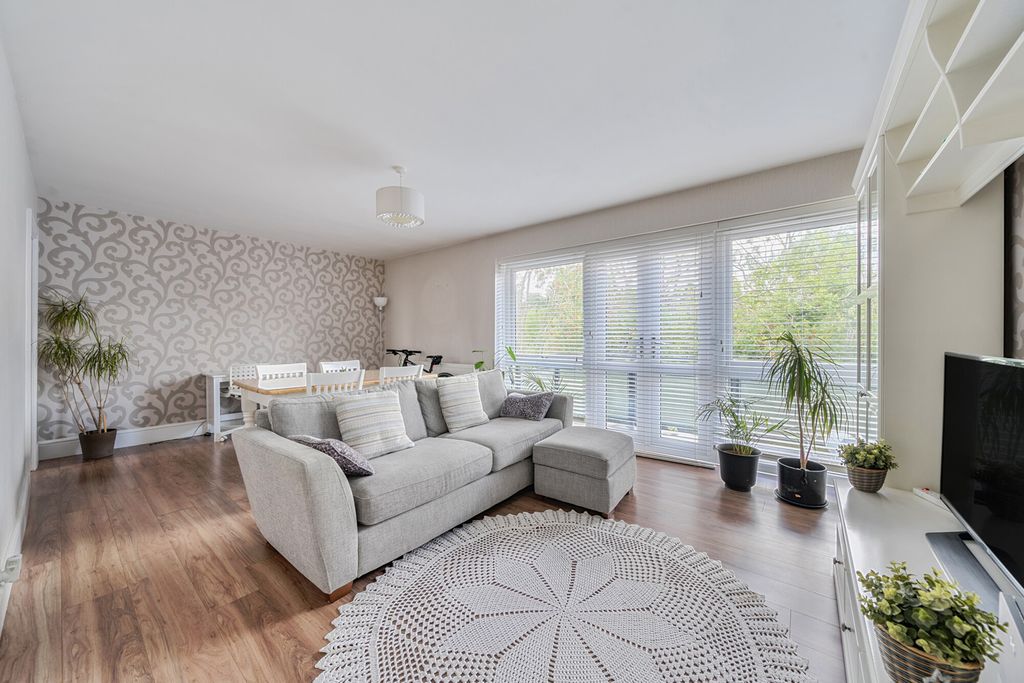 Property photo 2 of 16 1349825-4-68c43Ab...