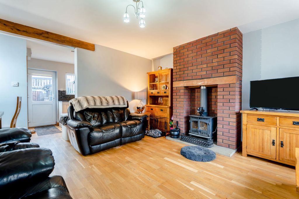 Property photo 2 of 13