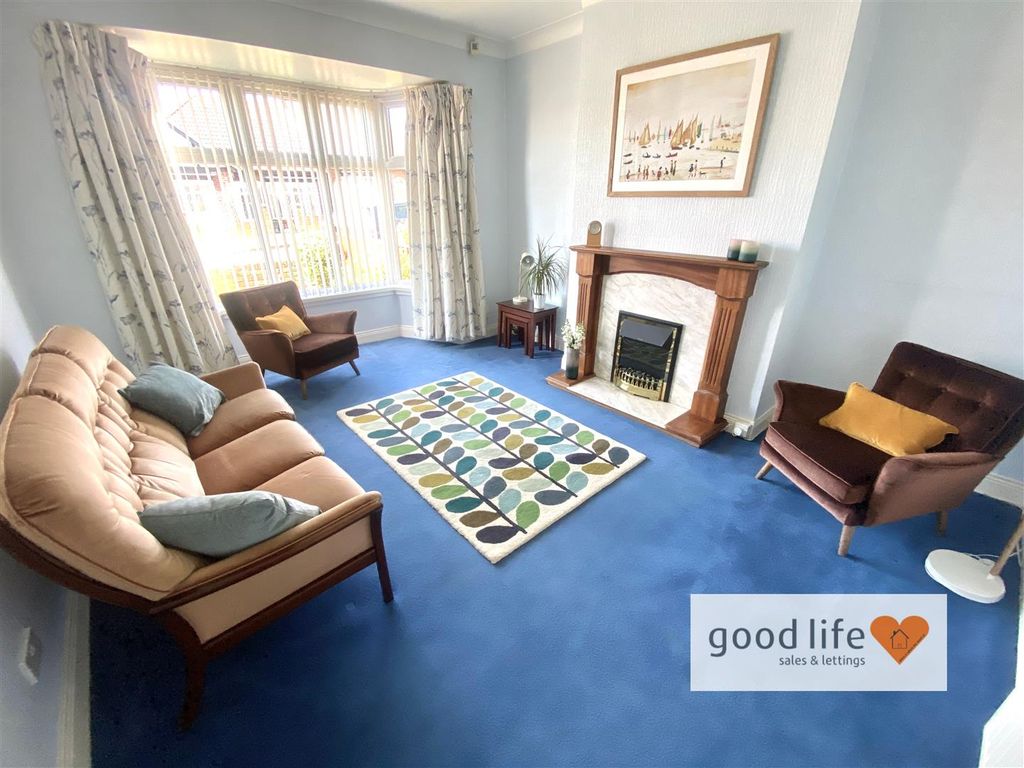 Property photo 2 of 17 20260424_105041850_Ios39Westfieldgrove.Jpg